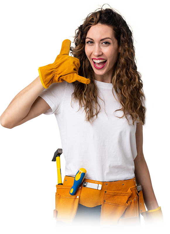 Imagem de uma mulher fazendo sinal de telefone, utilizando luvas da APROLUVAS